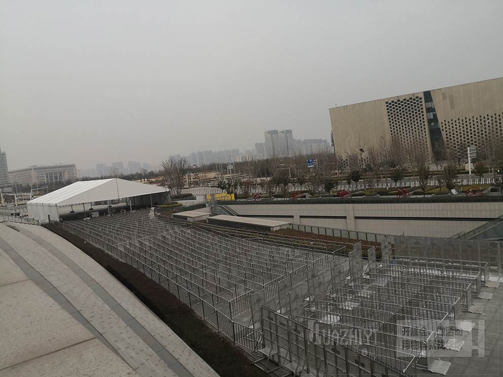 李建鄭州演唱會租賃華熠鐵馬護欄