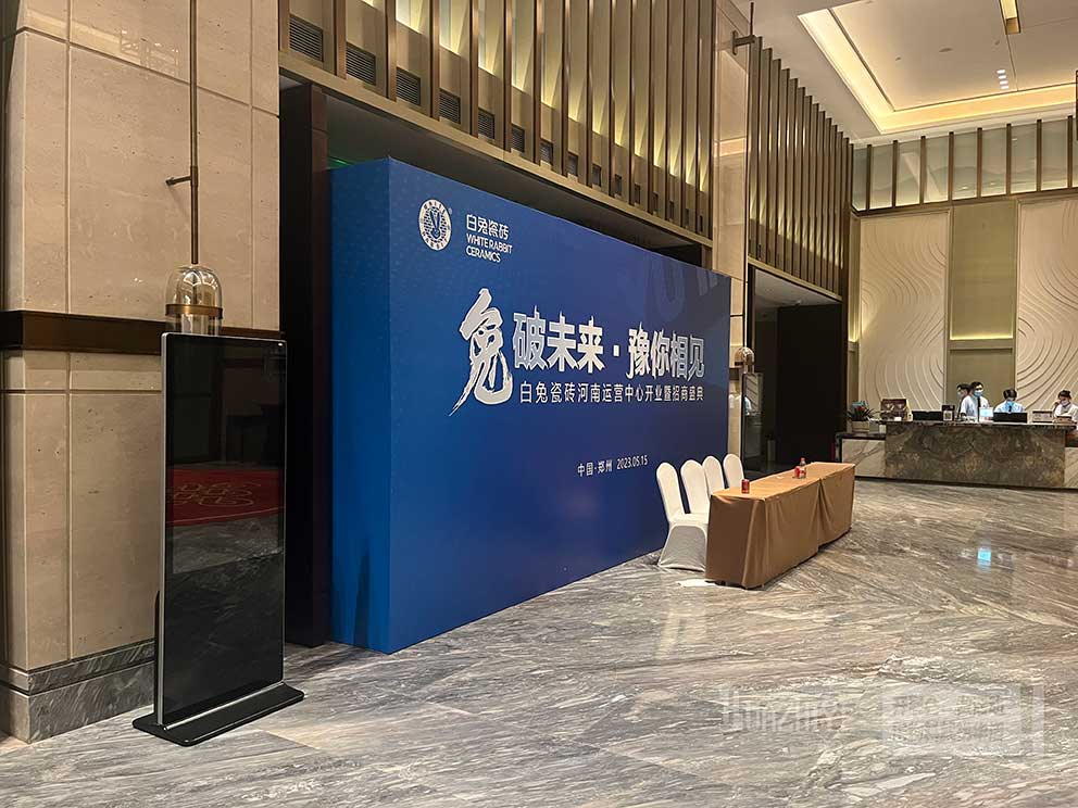 桁架出租與廣告畫面結合:打造高效宣傳的完美組合