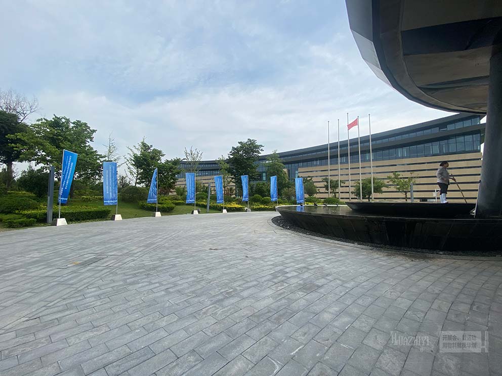 航空港區(qū)臨時(shí)會(huì)議使用華熠鄭州道旗出租