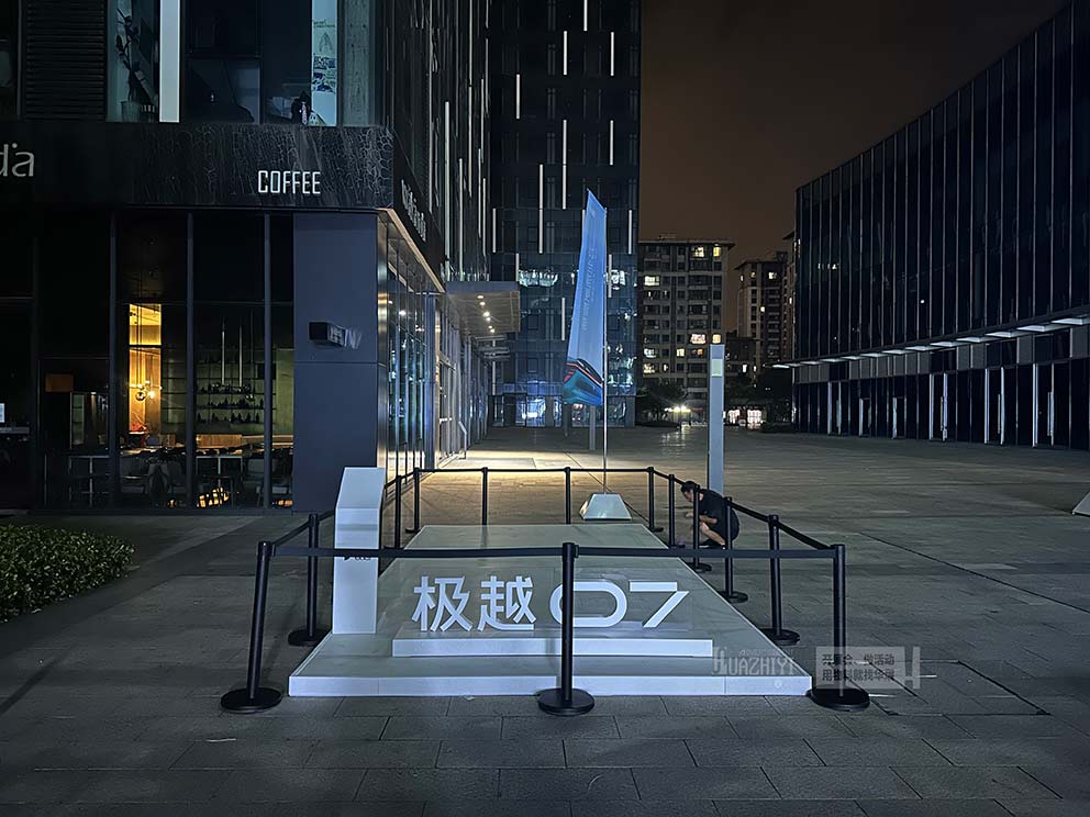 開封鐵馬護欄租賃布置的護欄可以做為臨時道路管制來用